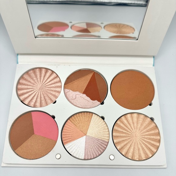 OFRA Highlighting & Bronzing Palette On The Glow NWT Vegan Cruelty Free - Picture 2 of 7